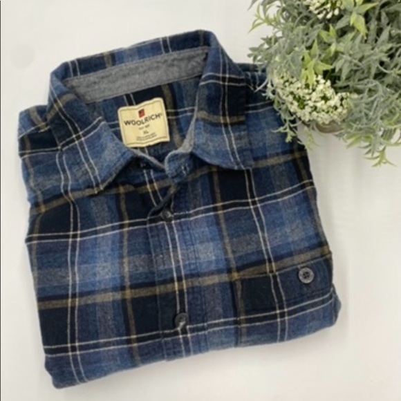 Woolrich Plaid Flannel Shirt in classic blue, black, and gray, Xl, 100% cotton - Picture 1 of 11